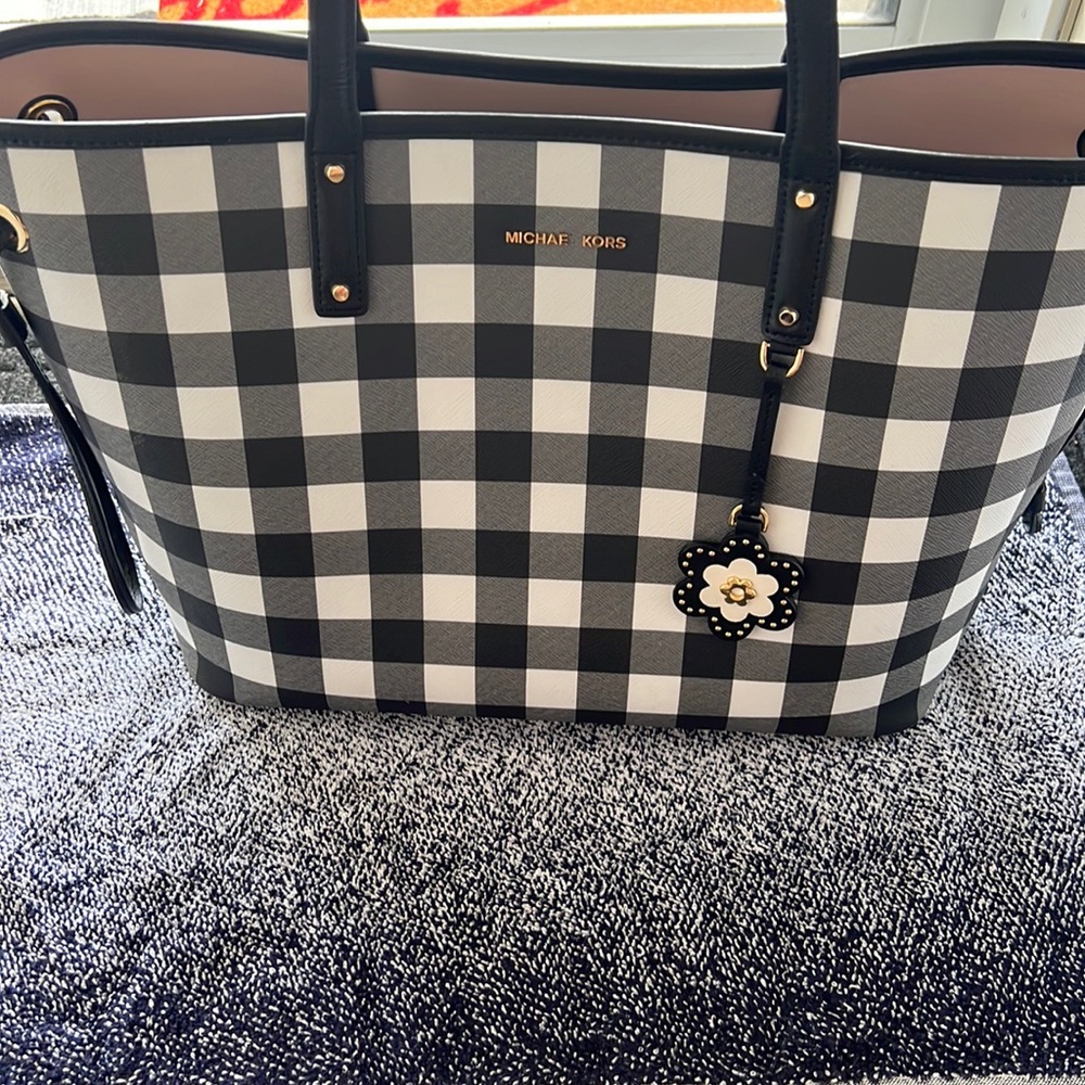 Michael Kors plaid tote